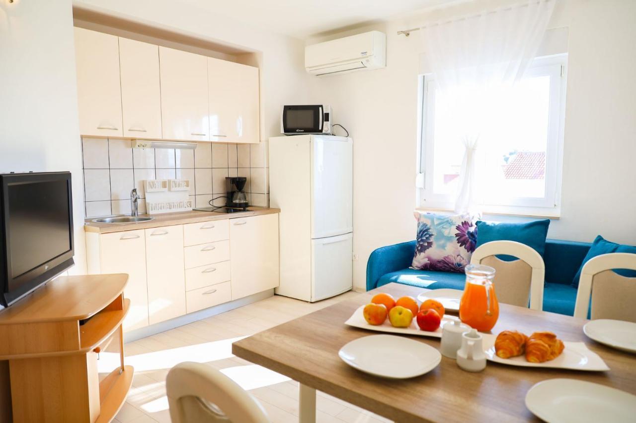 Zadar, The Florens - Near The With The New Pool & Garden, Bbq And Kids Playground Apartment Zadar