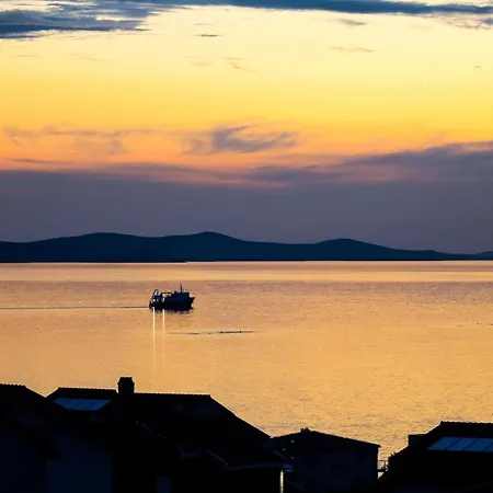 The Florens Residence Near The Beach With The Pool, Bbq And Kids Playground, Zadar Diklo Exterior photo