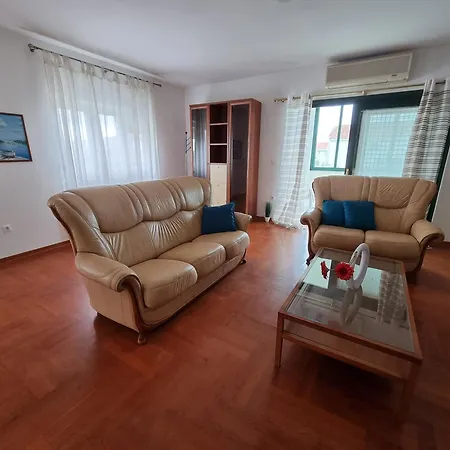 The Florens Residence Near The Beach With The Pool, Bbq And Kids Playground, Zadar Diklo Room photo