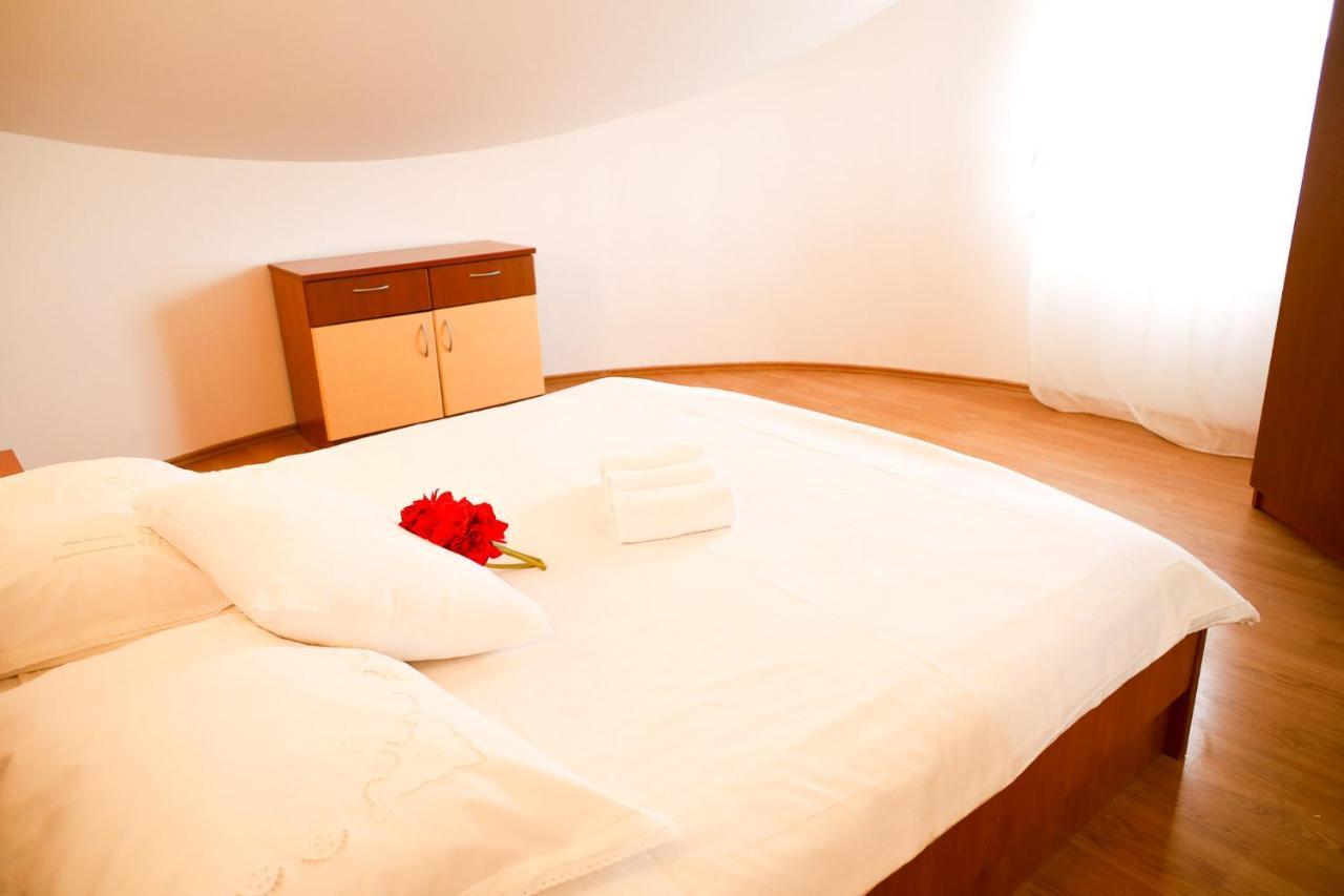 Zadar, The Florens - Near The With The New Pool & Garden, Bbq And Kids Playground Zadar