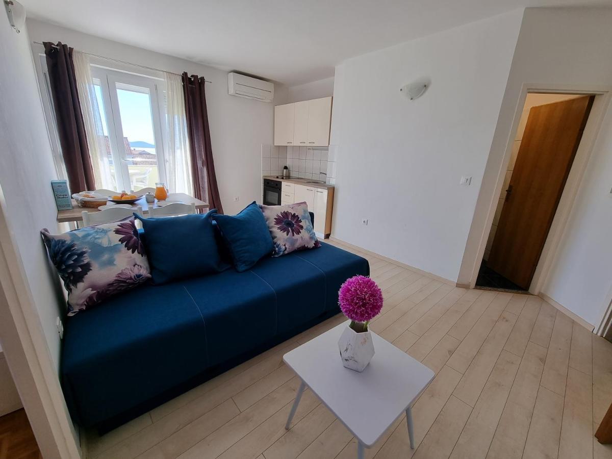 The Florens Near The With The Pool, Bbq And Kids Playground, Diklo Apartmán *
